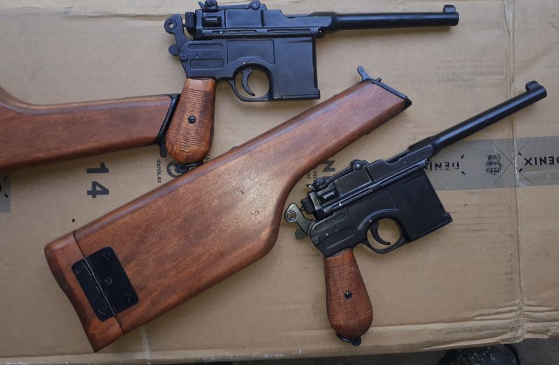 Denix C96 Mauser with stock1